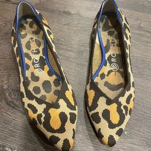 Rothy’s pointed flat- Leopard Print 9